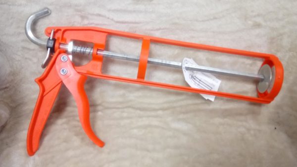 Kartus kinyomópisztoly, Easyflow HD Lite